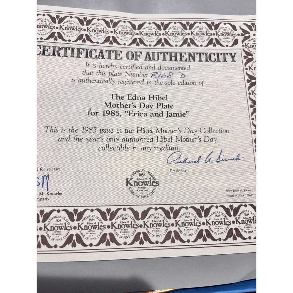Edna Hibel Mothers Day Plates 1985 Erica & Jamie 8.5 Inch Cert of Authenticity